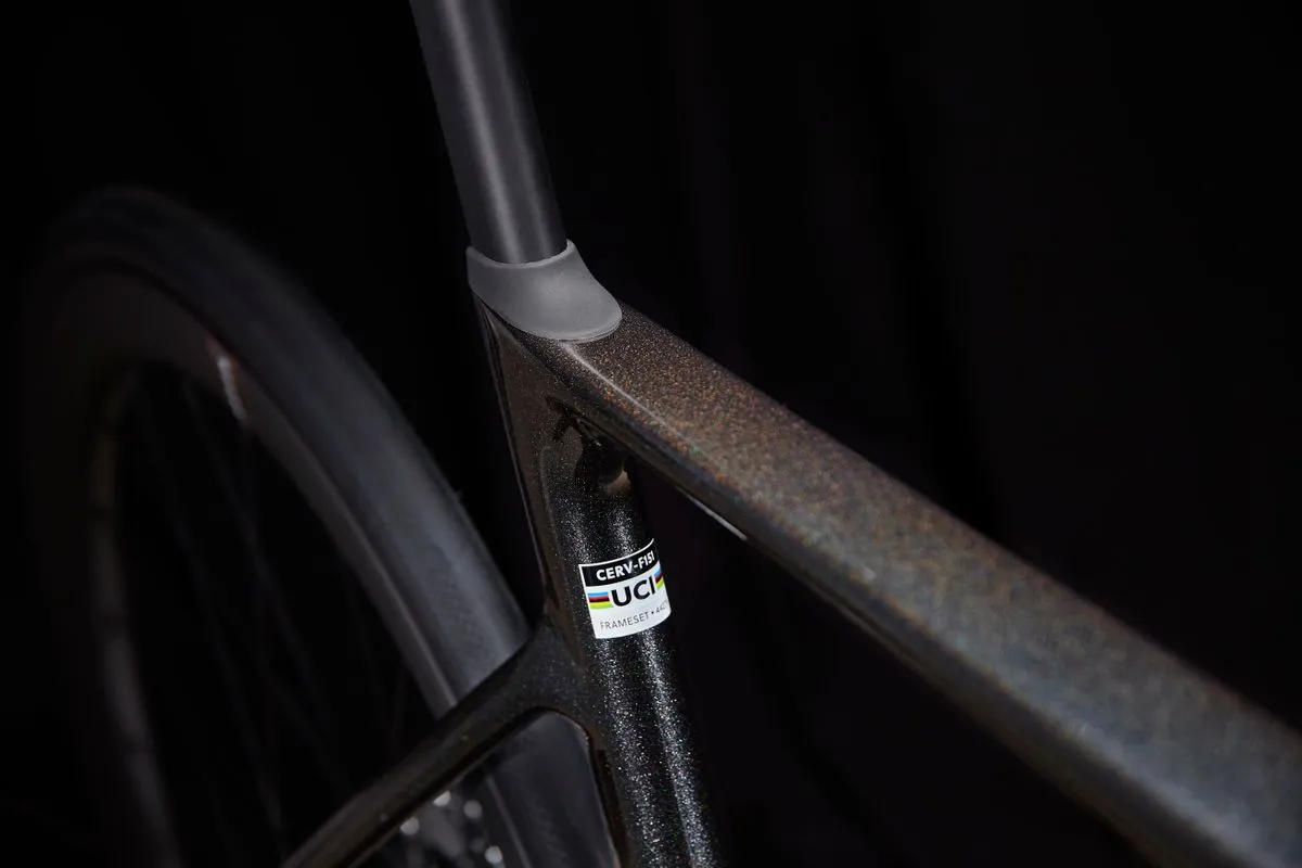 2023 Cervelo Soloist Ultegra Di2 Embers